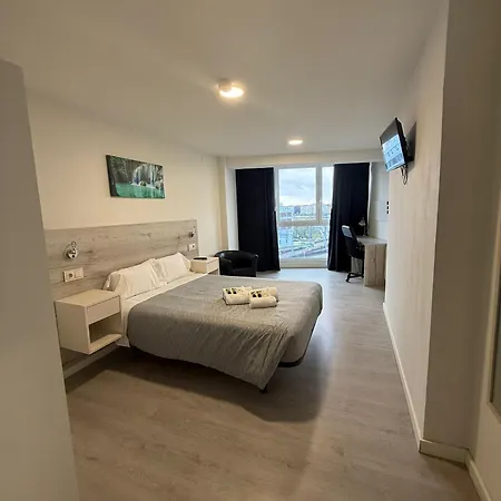 La Intermodal 招待所 圣地亚哥－德孔波斯特拉