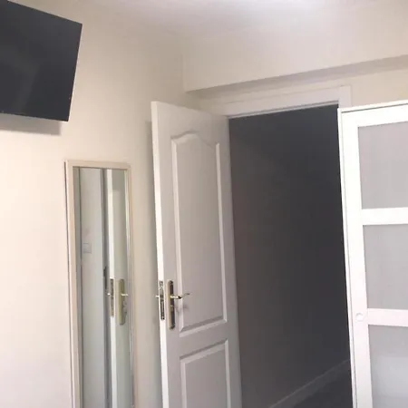 La Intermodal 招待所 圣地亚哥－德孔波斯特拉