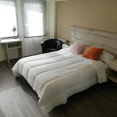 Guest house La Intermodal Santiago de Compostela