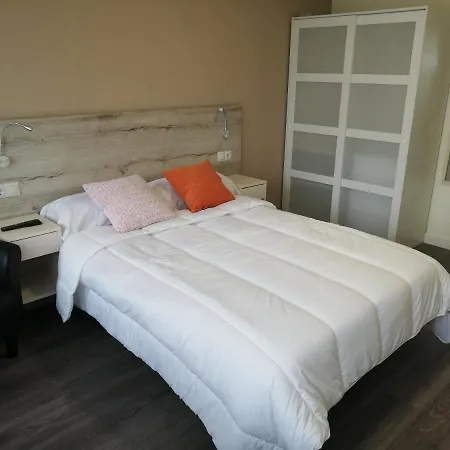 La Intermodal Penzion *