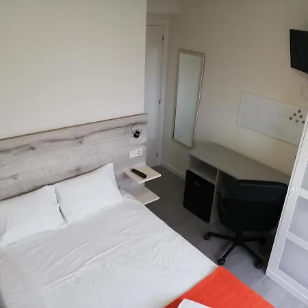 La Intermodal 招待所